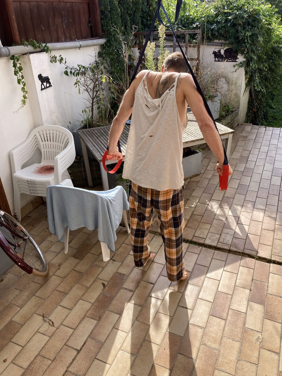 Aktivität im Freien im Garten am Rursee
