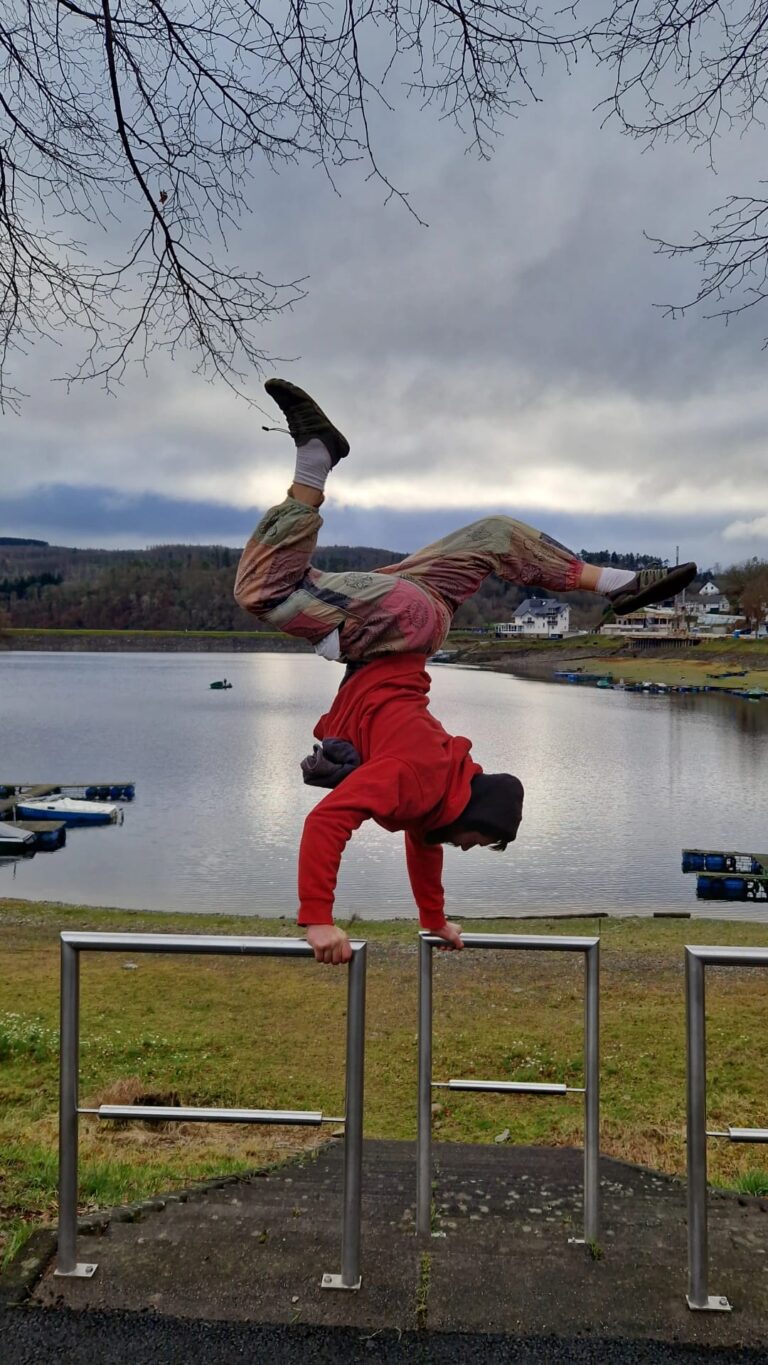 864945e5-b788-4118-8595-4a81eb82d7e5